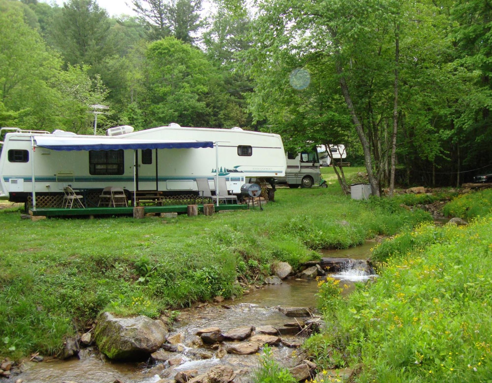 Dark Ridge Hideout Hotel Elk Park Buitenkant foto